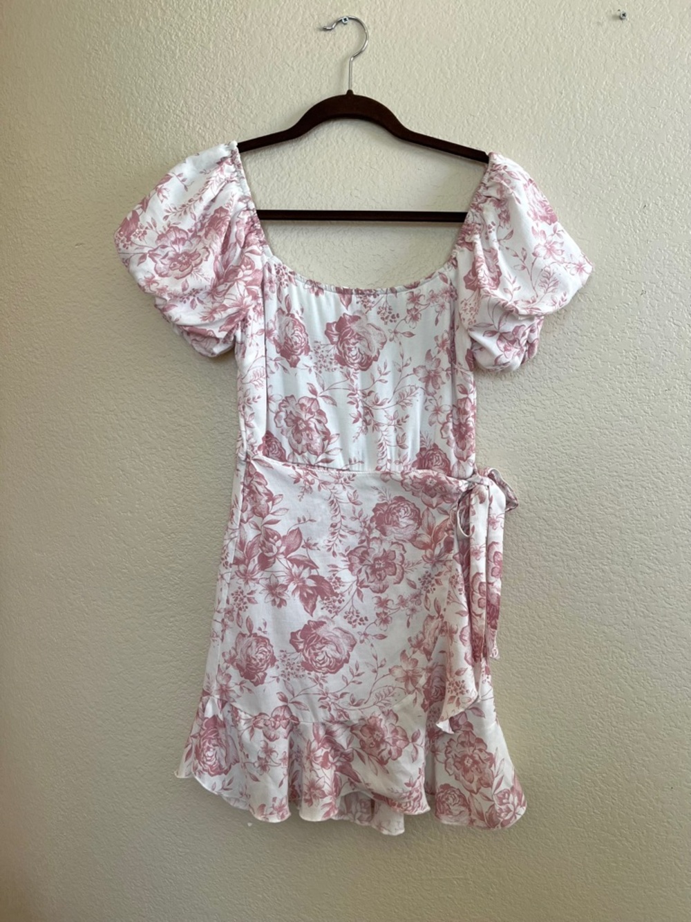 Linen cotton mix Floral Puff-Sleeve Wrap Mini Dress in Blush Pink